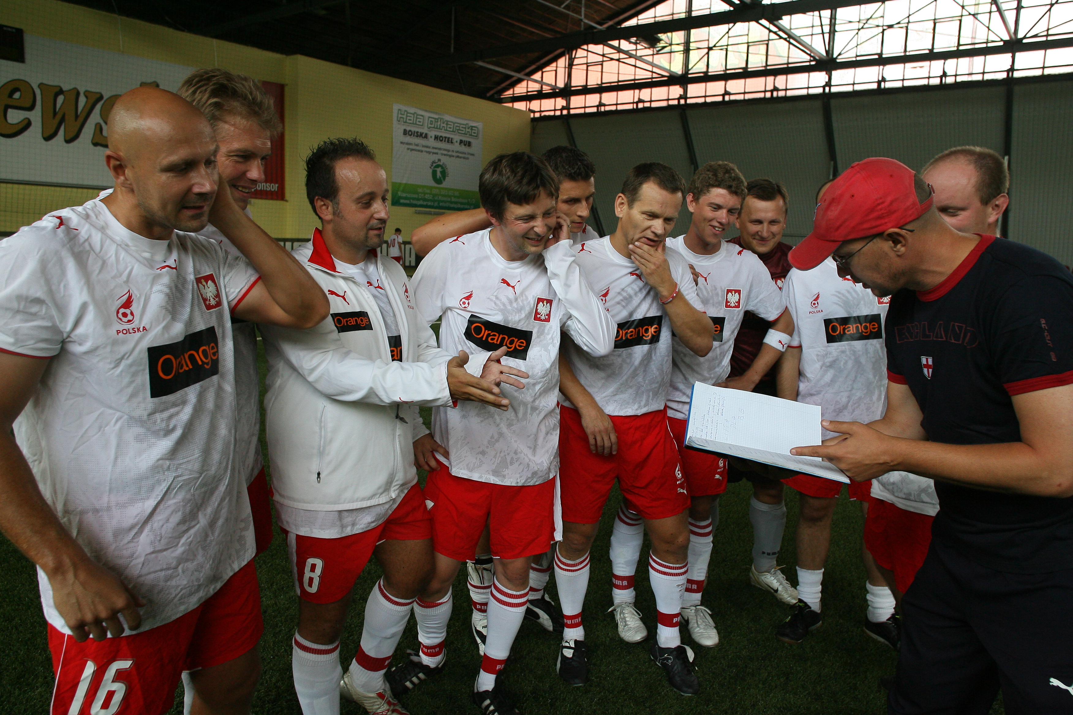 PILKA NOZNA - REPREZENTACJA DZIENNIKARZY POLSKICH POLSKA - UKRAINA 2006-08-23 WARSZAWA FOT MAREK BICZYK - AGENCJA PRZEGLAD SPORTOWY
